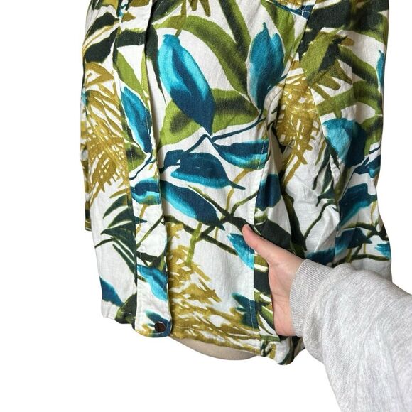 Chico’s Tropical Linen Jacket Size 1 (8/10) | Lightweight Zip Up Travel Layer - Picture 5 of 9